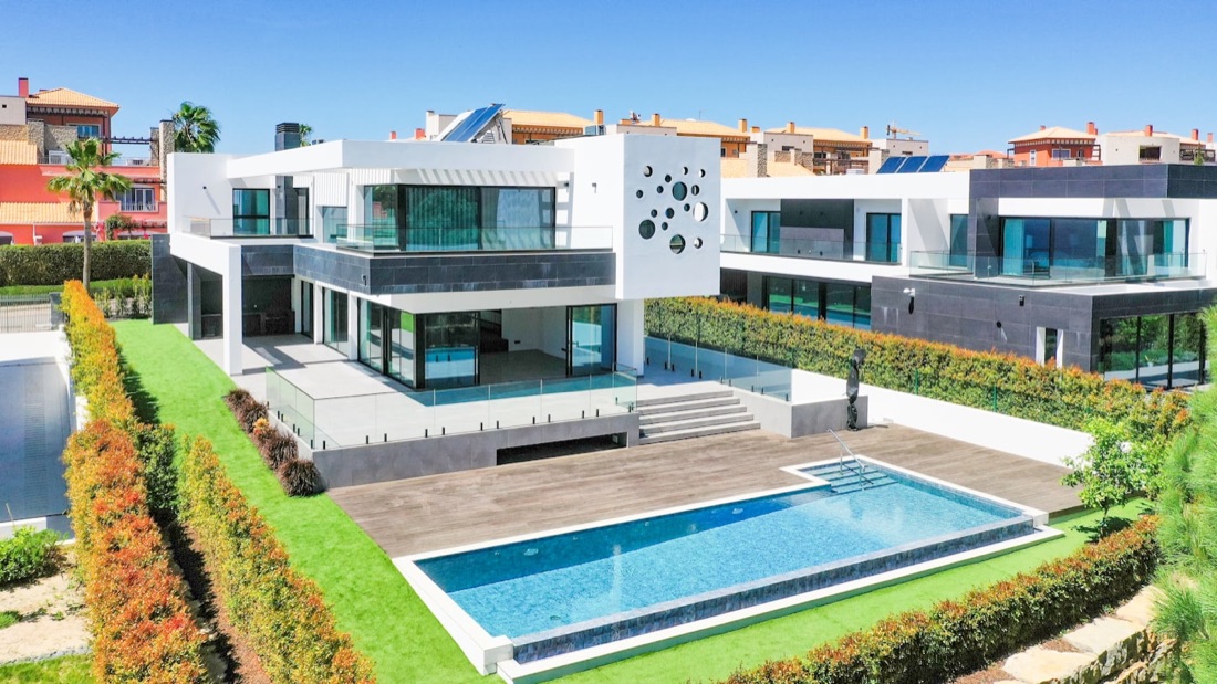 A real modern home with a pool